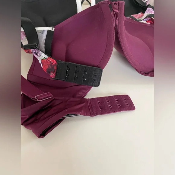 Victoria’s Secret Rhinestone Bombshell Plunge Padded Push-Up Bras 34C Set of 2 - Picture 7 of 12